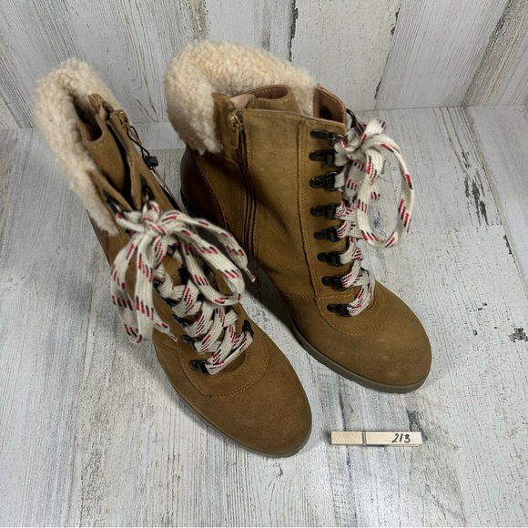 NEW Crevo Joan Faux Shearling Collar Block Heel Ankle Bootie #213 - Picture 2 of 12